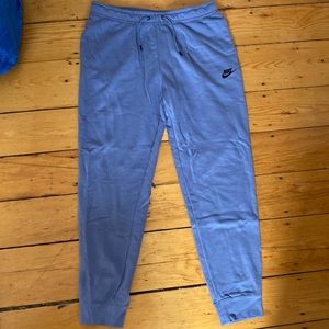Nike women’s sweatpants. Color- blue. size large *new w tags